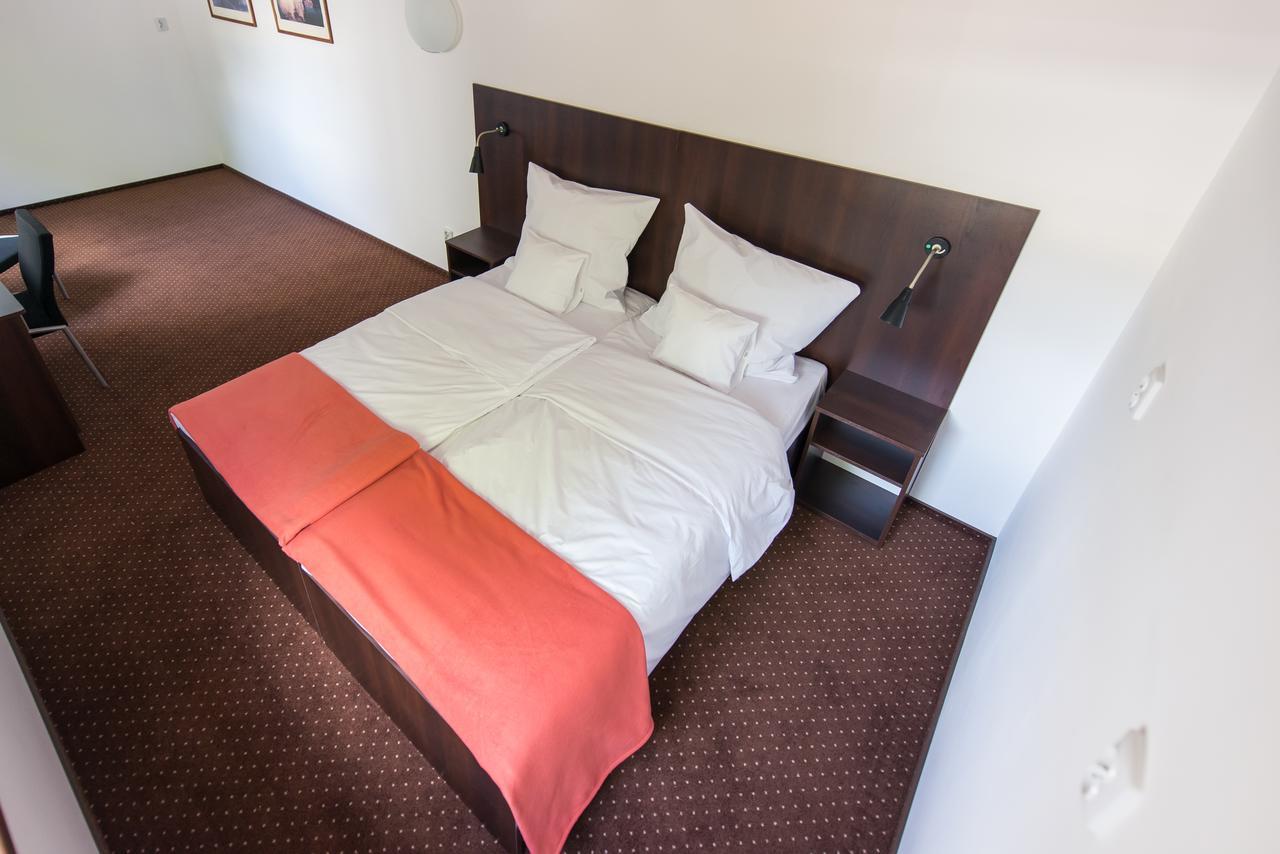 First Hotel Tczew Luaran gambar
