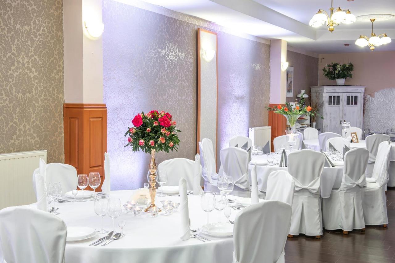 First Hotel Tczew Luaran gambar