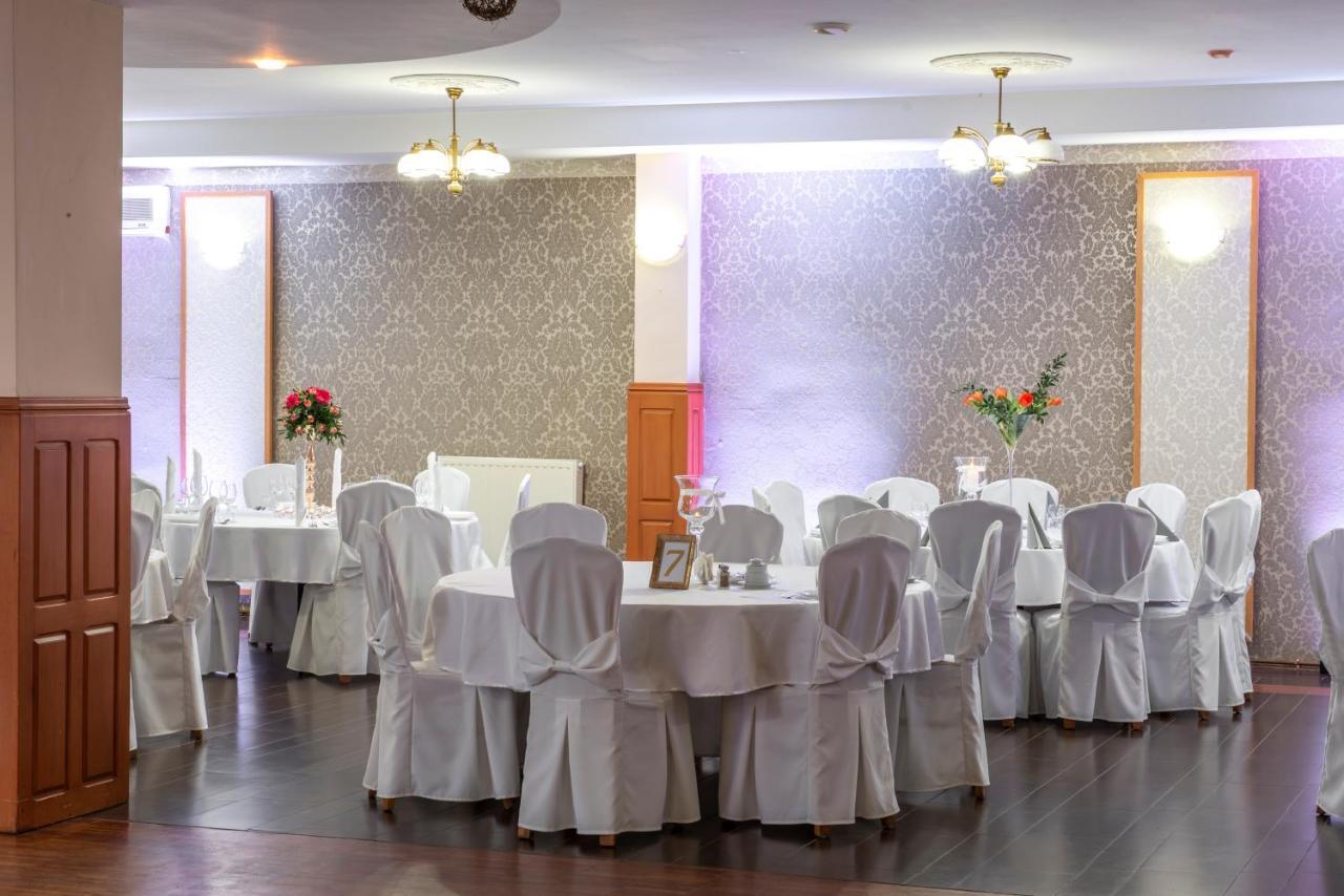First Hotel Tczew Luaran gambar