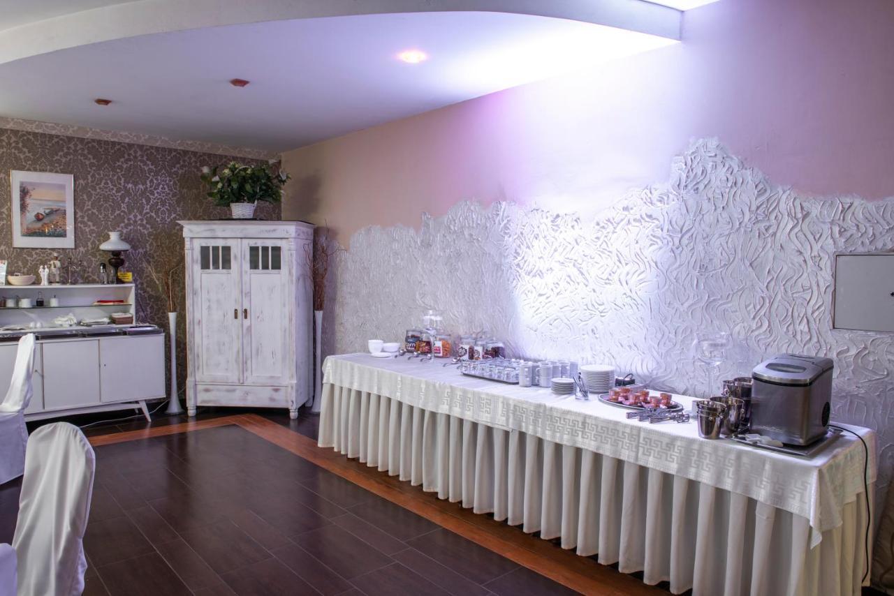 First Hotel Tczew Luaran gambar